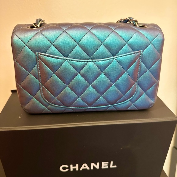 Authentic Chanel mini rectangular flap in iridescent turquoise - Picture 2 of 7